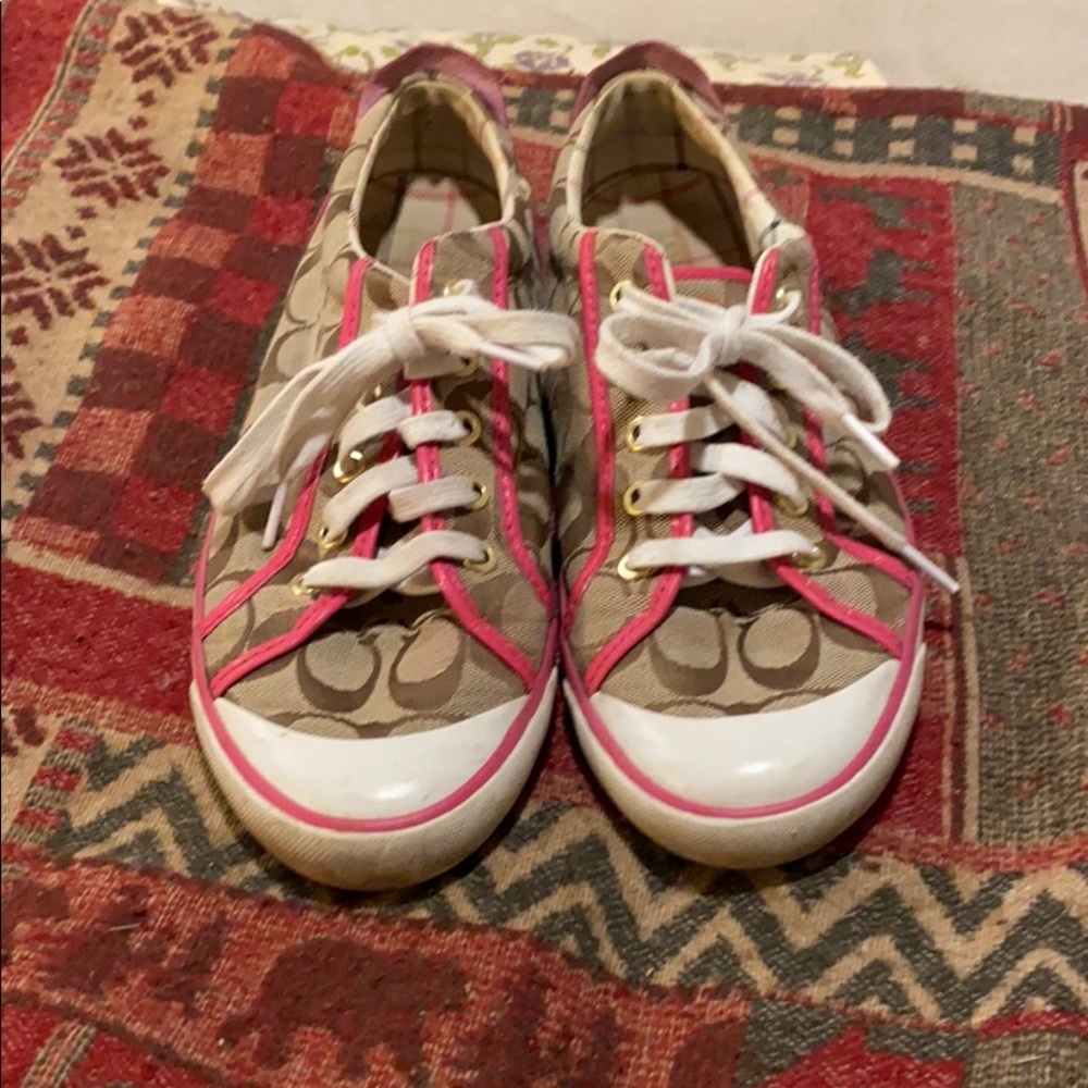 Wm size 9 Coach shoes